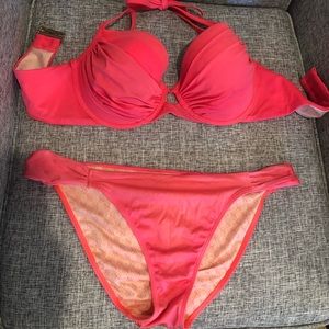 Victoria’s Secret Swimsuit 👙